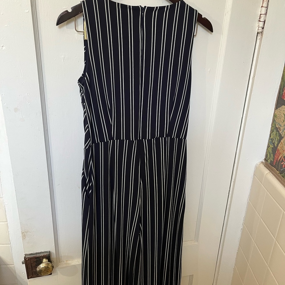 Banana Republic Size 4 Navy Striped Wide Leg Jumpsuit | Sleeveless V-Neck - Picture 6 of 7